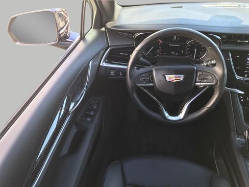 Certified 2025 Cadillac XT6 Premium Luxury w/ LPO, Premium Carpet Package AWD/4WD image 62