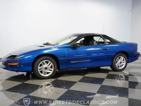 Used 1995 Chevrolet Camaro Z28 RWD image 7