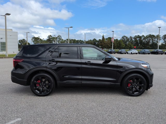 Used 2022 Ford Explorer ST w/ Equipment Group 401A AWD/4WD image 4