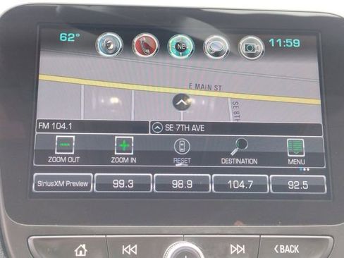 Used 2018 Chevrolet Equinox Premier image 24