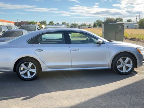 Used 2013 Volkswagen Passat TDI SE FWD image 9