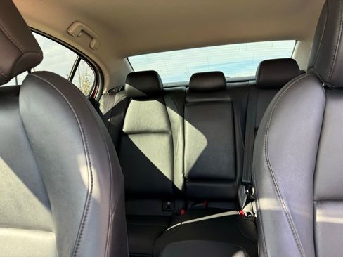 Used 2022 MAZDA MAZDA3 s image 20