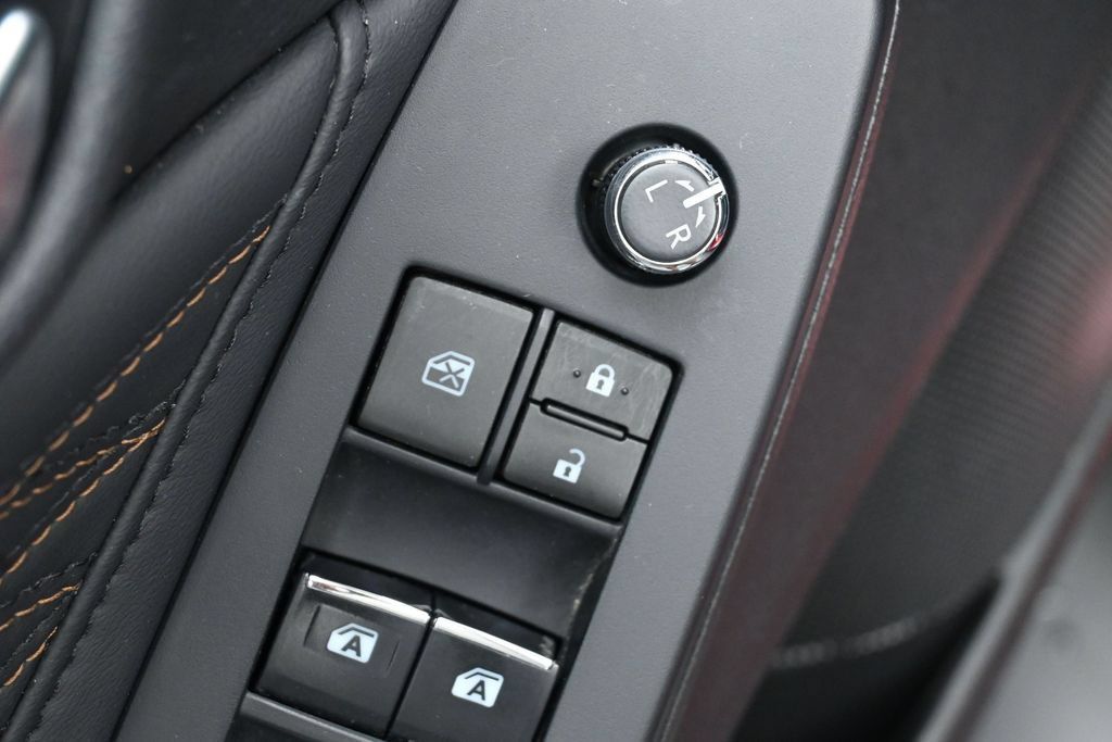 Certified 2021 Toyota Avalon Limited w/ Advanced Safety Package FWD image 12