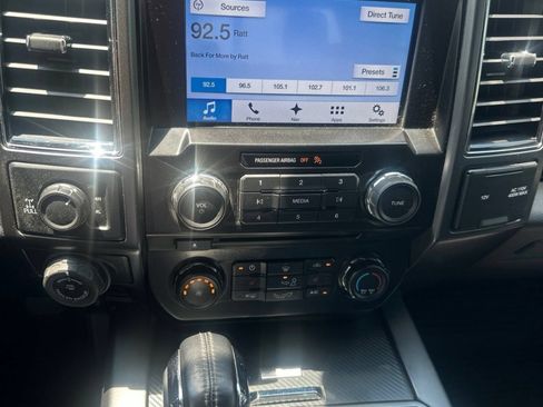 Used 2018 Ford F150 XLT w/ Equipment Group 302A Luxury AWD/4WD image 3