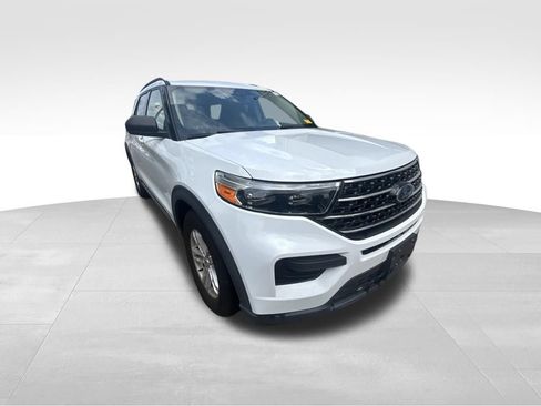 Used 2020 Ford Explorer XLT RWD image 9