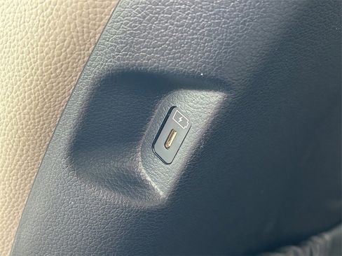 Used 2024 Hyundai Palisade Limited image 26