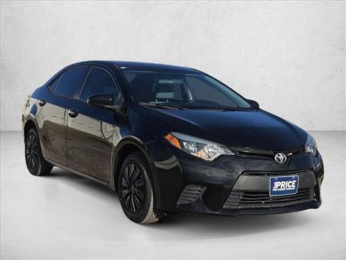 Used 2015 Toyota Corolla L image 3