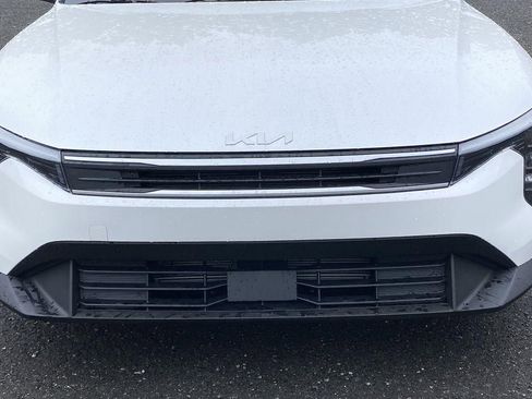 New 2025 Kia K4 LX image 27