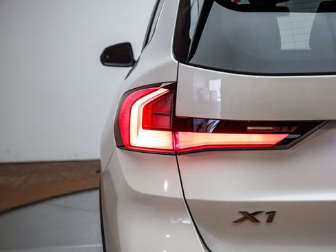 Used 2026 BMW X1 xDrive28i image 10