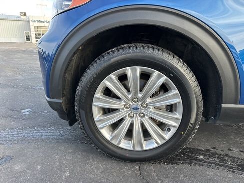 Used 2022 Ford Explorer Limited image 22