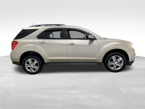 Used 2015 Chevrolet Equinox LTZ image 2