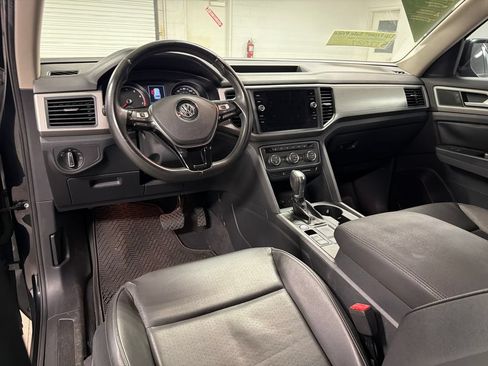 Used 2019 Volkswagen Atlas SE FWD image 24