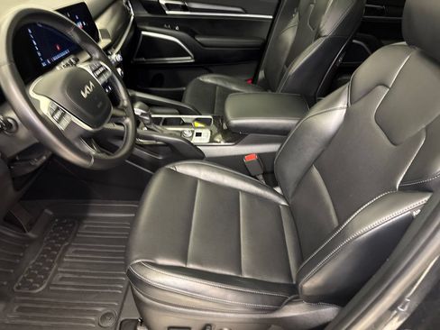Used 2023 Kia Telluride S w/ S Sunroof Package FWD image 14