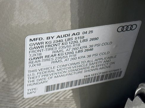 Certified 2025 Audi Q3 2.0T Premium Plus w/ Premium Plus Package image 31