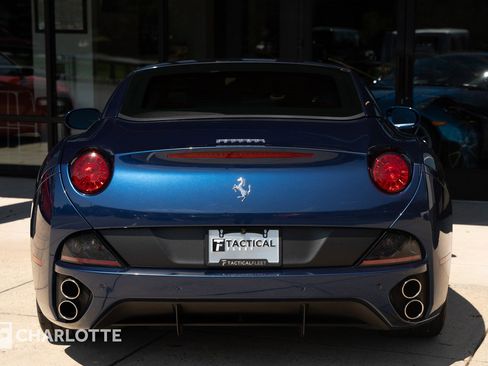 Used 2011 Ferrari California image 15