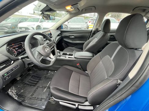 Used 2025 Nissan Sentra SV image 27