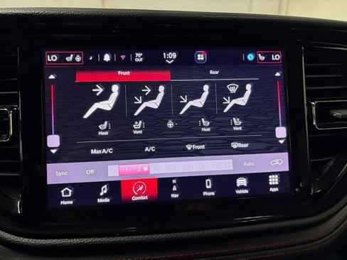 Used 2023 Dodge Durango GT AWD/4WD image 19