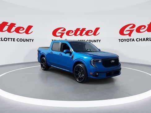 Used 2025 Ford Maverick Lobo image 2