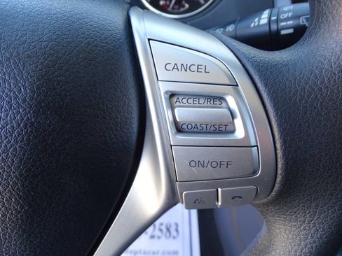 Used 2016 Nissan Rogue S image 14