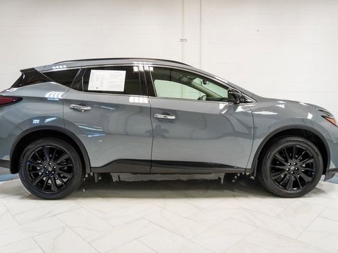 Used 2023 Nissan Murano SV w/ SV Midnight Edition Package image 9