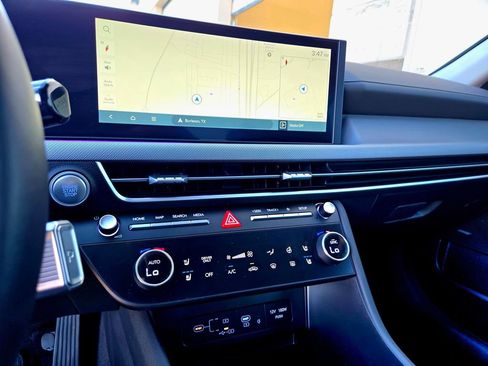 Certified 2025 Hyundai Sonata Limited image 16