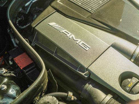 Used 2013 Mercedes-Benz E 63 AMG Wagon image 21