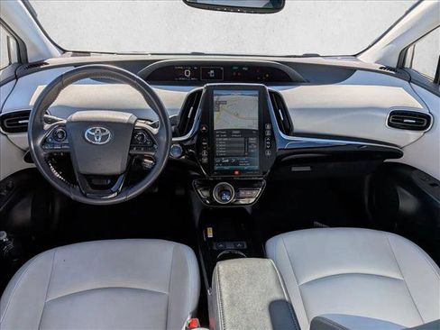 Used 2022 Toyota Prius Prime Limited FWD image 18