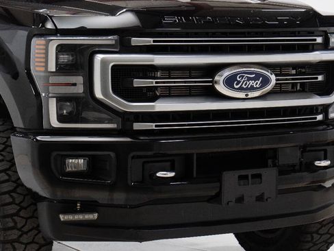 Used 2017 Ford F350 Platinum w/ Platinum Ultimate Package AWD/4WD image 9