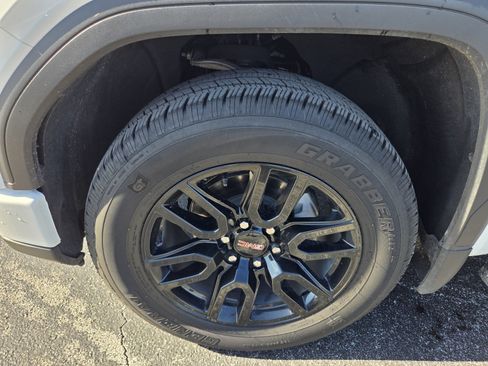 Certified 2026 GMC Sierra 1500 Elevation RWD image 19