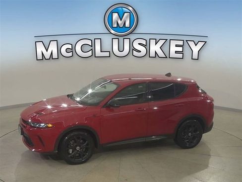 Used 2024 Dodge Hornet R/T w/ R/T Blacktop Package image 1