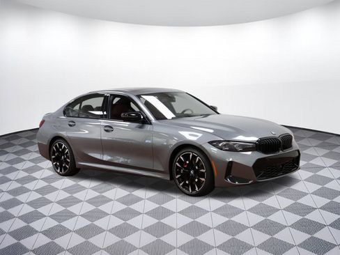 Used 2025 BMW 330i 330i w/ M Sport Package image 4