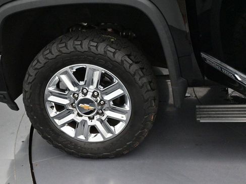 Used 2024 Chevrolet Silverado 2500 High Country w/ High Country Premium Package AWD/4WD image 37