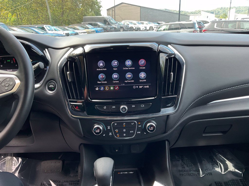 Used 2023 Chevrolet Traverse LT FWD image 16