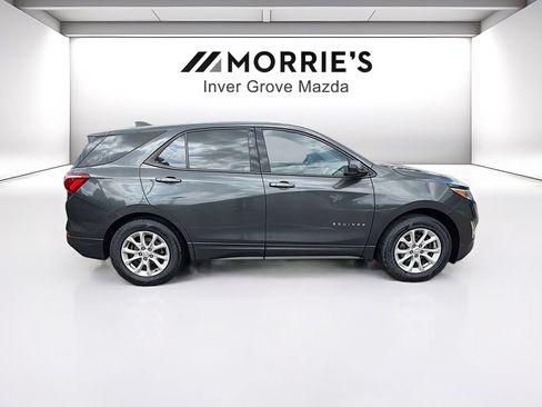 Used 2018 Chevrolet Equinox LS FWD image 4
