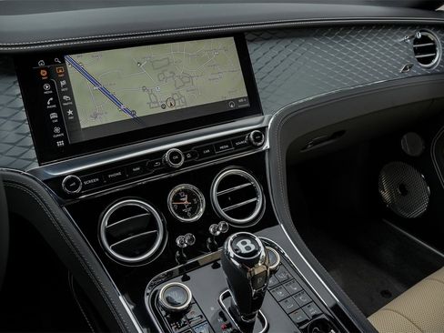 Certified 2024 Bentley Continental GT V8 image 27