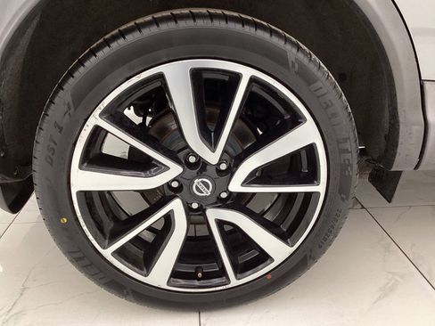 Used 2018 Nissan Rogue Sport SL image 46