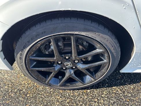 Used 2024 Honda Civic Sport image 10