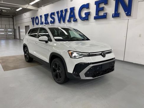 New 2026 Volkswagen Taos SEL AWD/4WD image 5