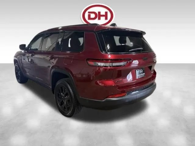 Used 2025 Jeep Grand Cherokee L Laredo AWD/4WD image 9
