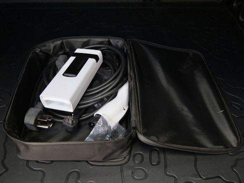 Used 2024 GMC Hummer EV 3X image 27