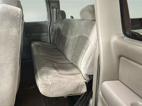 Used 2001 Chevrolet Silverado 2500 LS w/ Off-Road Skid Plate Pkg AWD/4WD image 13