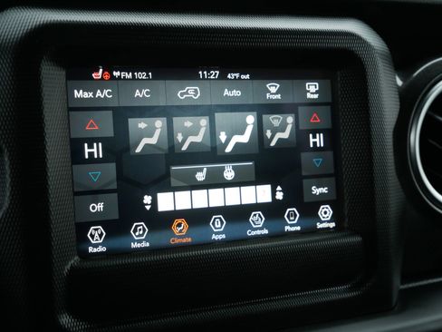 Used 2021 Jeep Wrangler Unlimited Sahara image 27