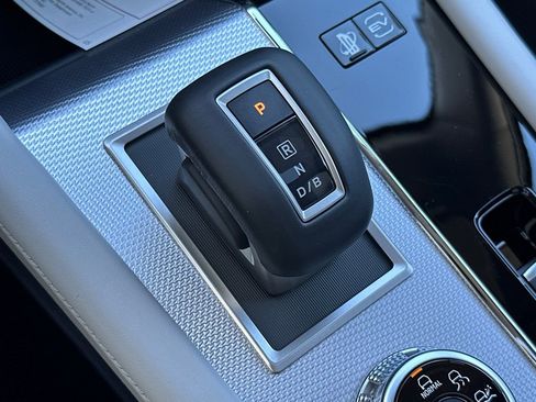 New 2025 Mitsubishi Outlander SEL image 20