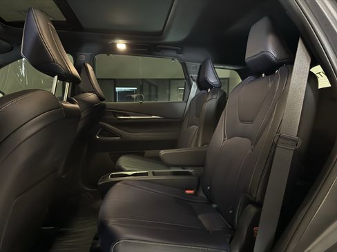 Certified 2026 INFINITI QX60 Sport w/ Dark Cargo Package AWD/4WD image 14