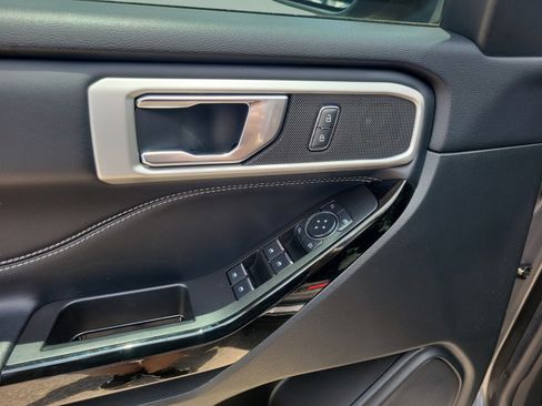 Certified 2022 Ford Explorer ST w/ ST Street Pack RWD image 15
