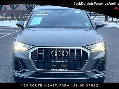 New 2025 Audi Q3 2.0T Premium w/ Convenience Package