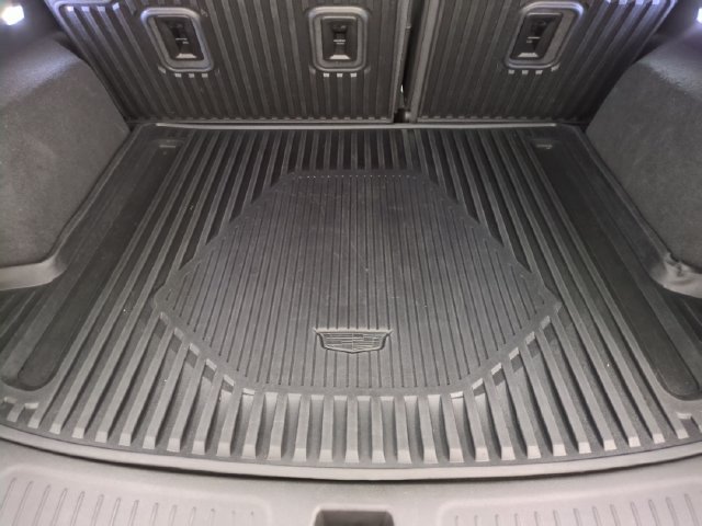 Used 2023 Cadillac XT5 Luxury w/ LPO, Floor Liner Package AWD/4WD image 22
