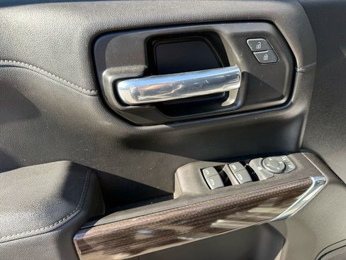 Used 2021 Chevrolet Silverado 1500 LT image 17