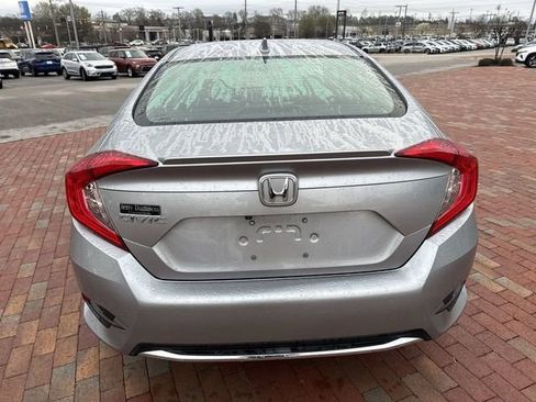 Used 2019 Honda Civic EX image 17
