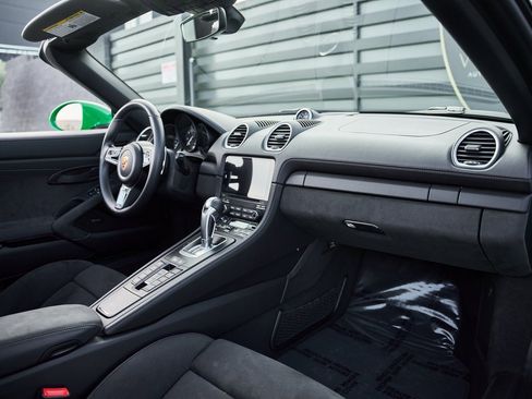 Used 2023 Porsche 718 Boxster Spyder image 43